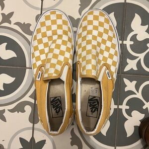 Checkered slip on VANS